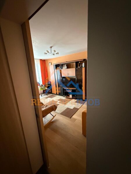 Titan, Aleea Codrii Neamtului, apartament 2 camere.